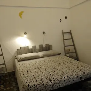 https://malvasia-bed-and-breakfast.lecce-hotels.com